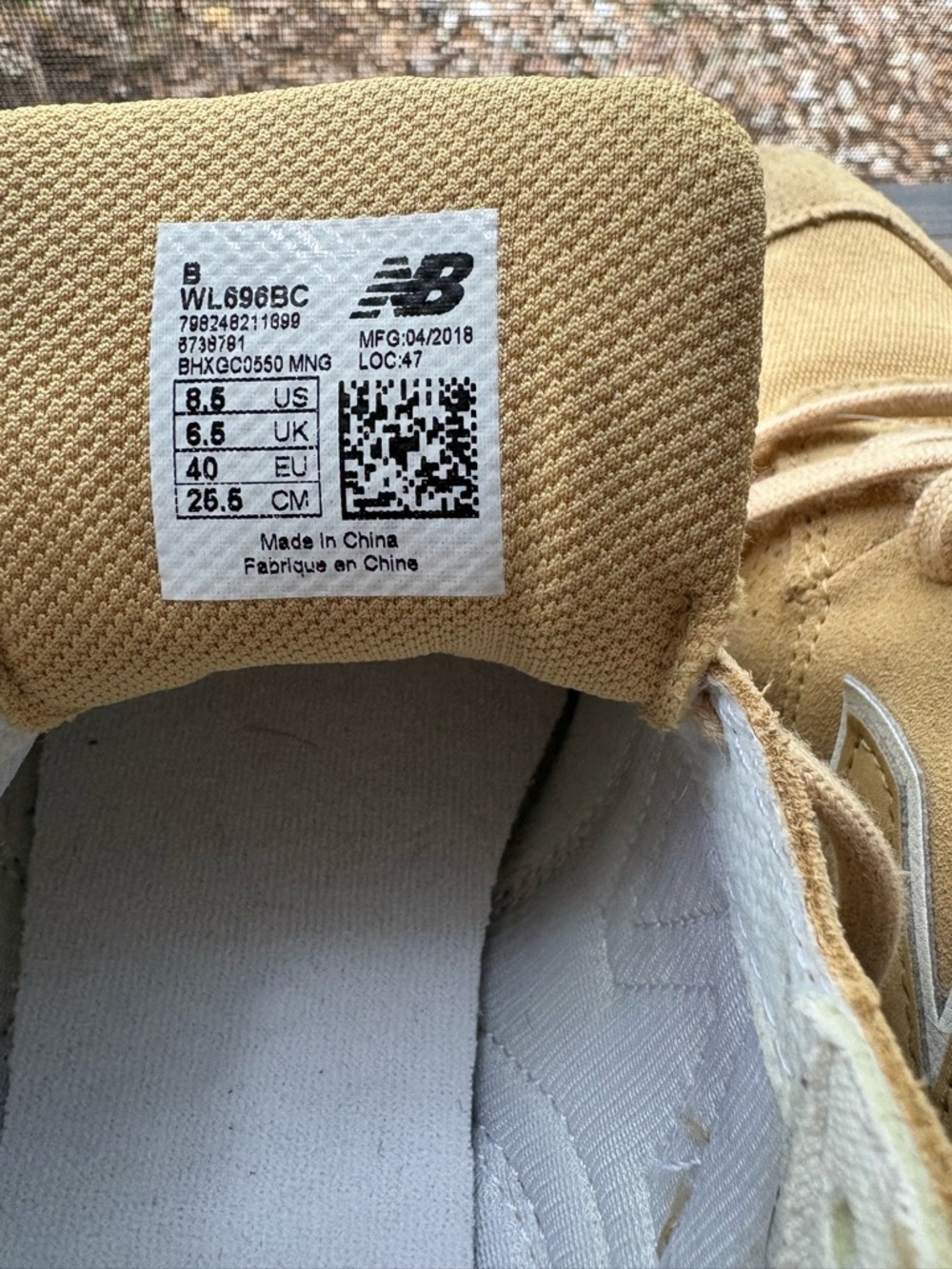 New Balance 696 sneakers• mustard yellow/ tan• women size 8.5 - Picture 4 of 12